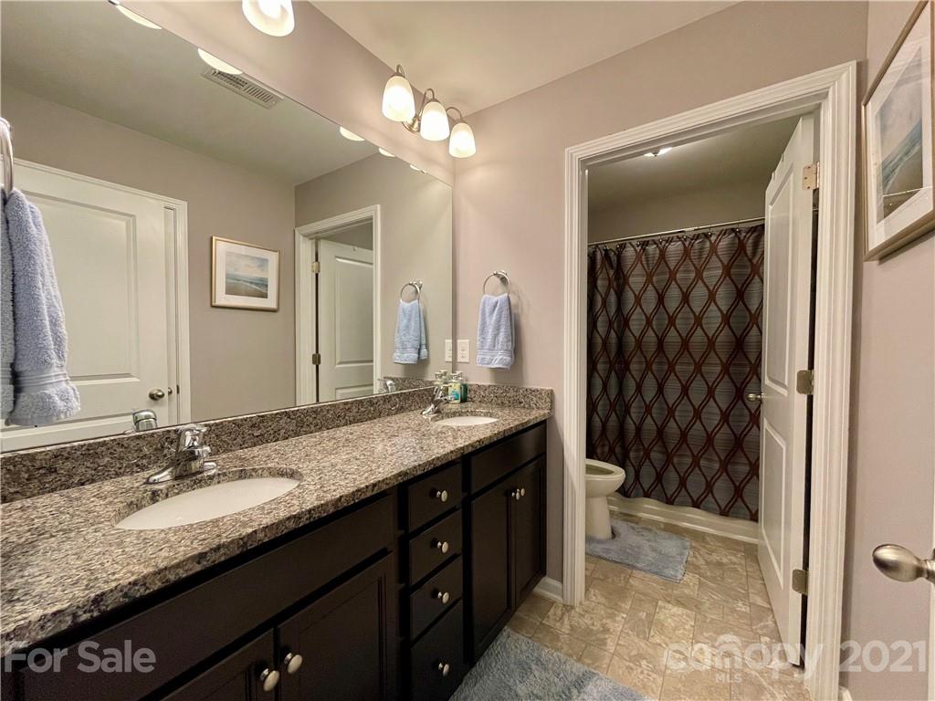 9423 Inverness Bay Road, Unit 87 Charlotte, NC 28278 - Photo 23 of 39 Gallery Image 23