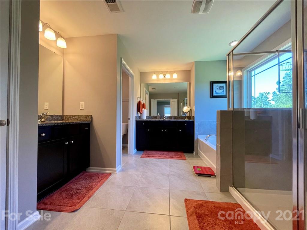 9423 Inverness Bay Road, Unit 87 Charlotte, NC 28278 - Photo 24 of 39 Gallery Image 24