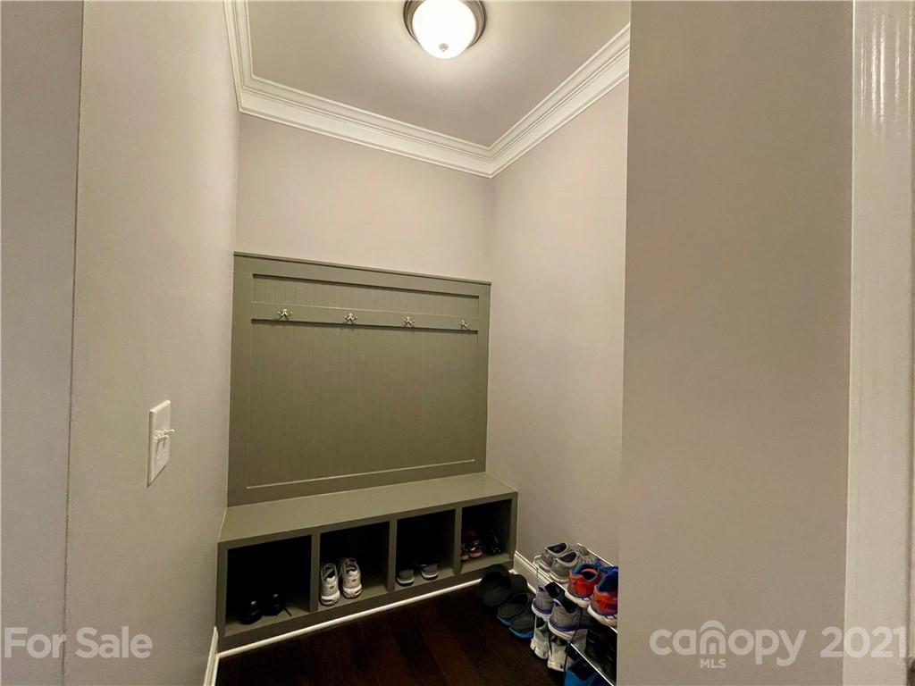 9423 Inverness Bay Road, Unit 87 Charlotte, NC 28278 - Photo 27 of 39 Gallery Image 27