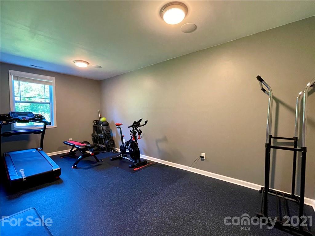 9423 Inverness Bay Road, Unit 87 Charlotte, NC 28278 - Photo 31 of 39 Gallery Image 31