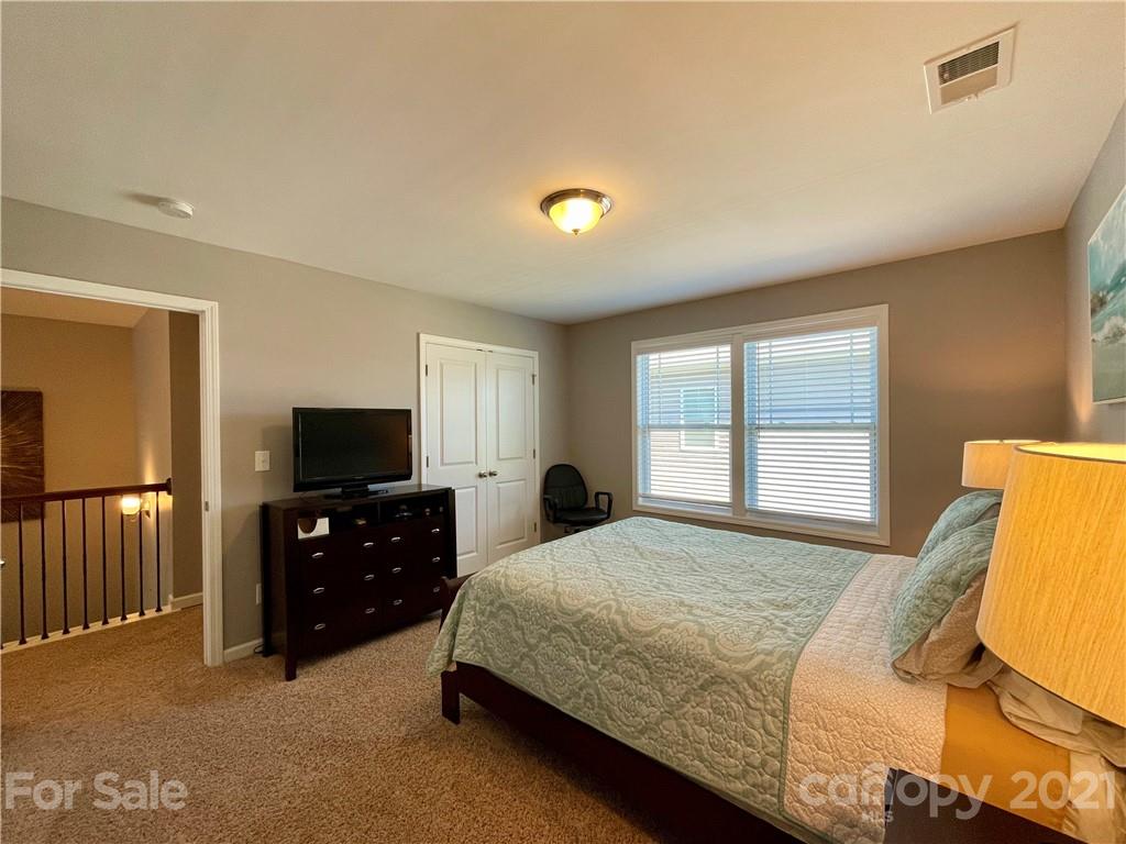 9423 Inverness Bay Road, Unit 87 Charlotte, NC 28278 - Photo 35 of 39 Gallery Image 35