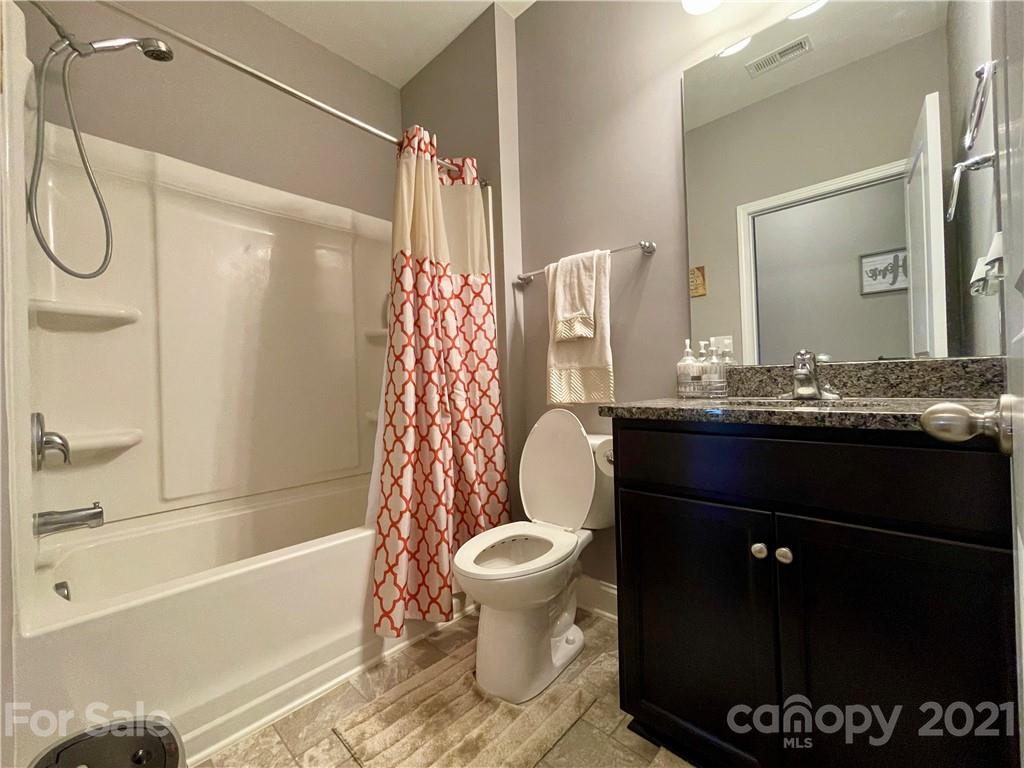 9423 Inverness Bay Road, Unit 87 Charlotte, NC 28278 - Photo 36 of 39 Gallery Image 36