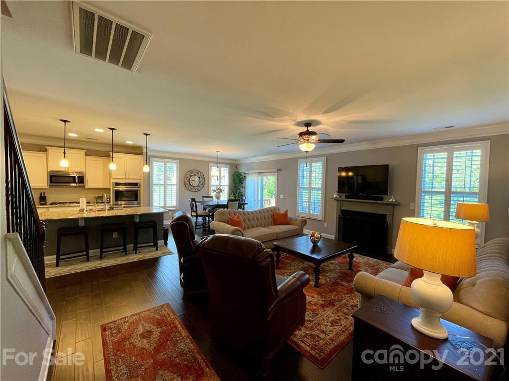 9423 Inverness Bay Road, Unit 87 Charlotte, NC 28278 - Photo 8 of 39 Gallery Image 8