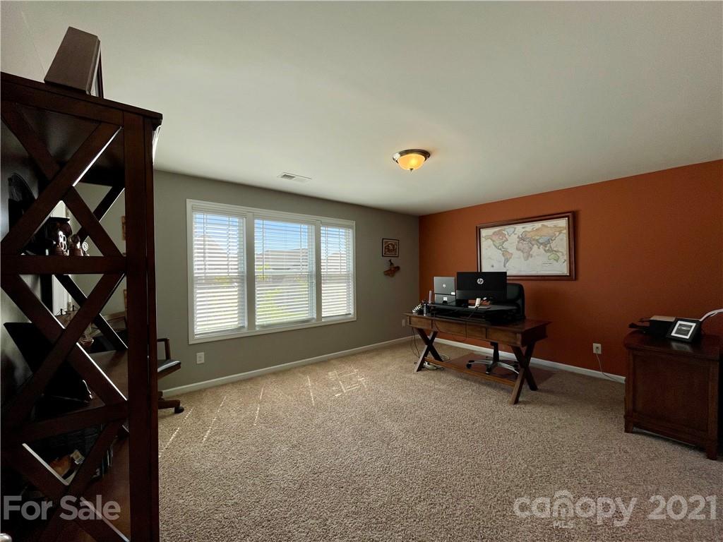 9423 Inverness Bay Road, Unit 87 Charlotte, NC 28278 - Photo 9 of 39 Gallery Image 9