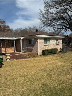 $1,000 | 1225 Harris Avenue, Hurst, TX 76053