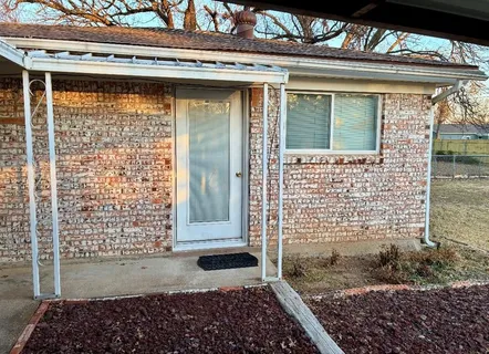 $1,000 | 1225 Harris Avenue, Hurst, TX 76053