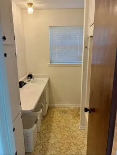 $1,000 | 1225 Harris Avenue, Hurst, TX 76053