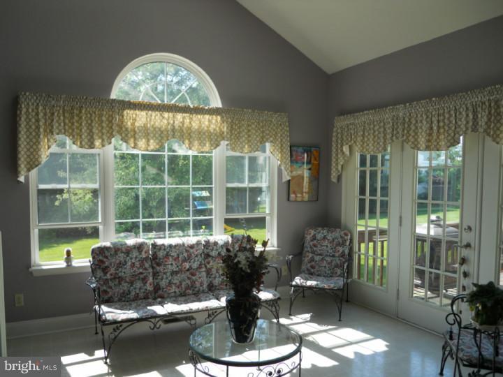 28 Montague Road Newark, DE 19713 - Photo 10 of 25 Sun Room