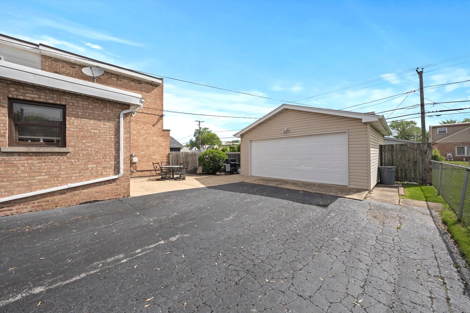 10837 South Mcvicker Avenue Chicago Ridge, IL 60415 - Photo 9 of 45 Gallery Image 9