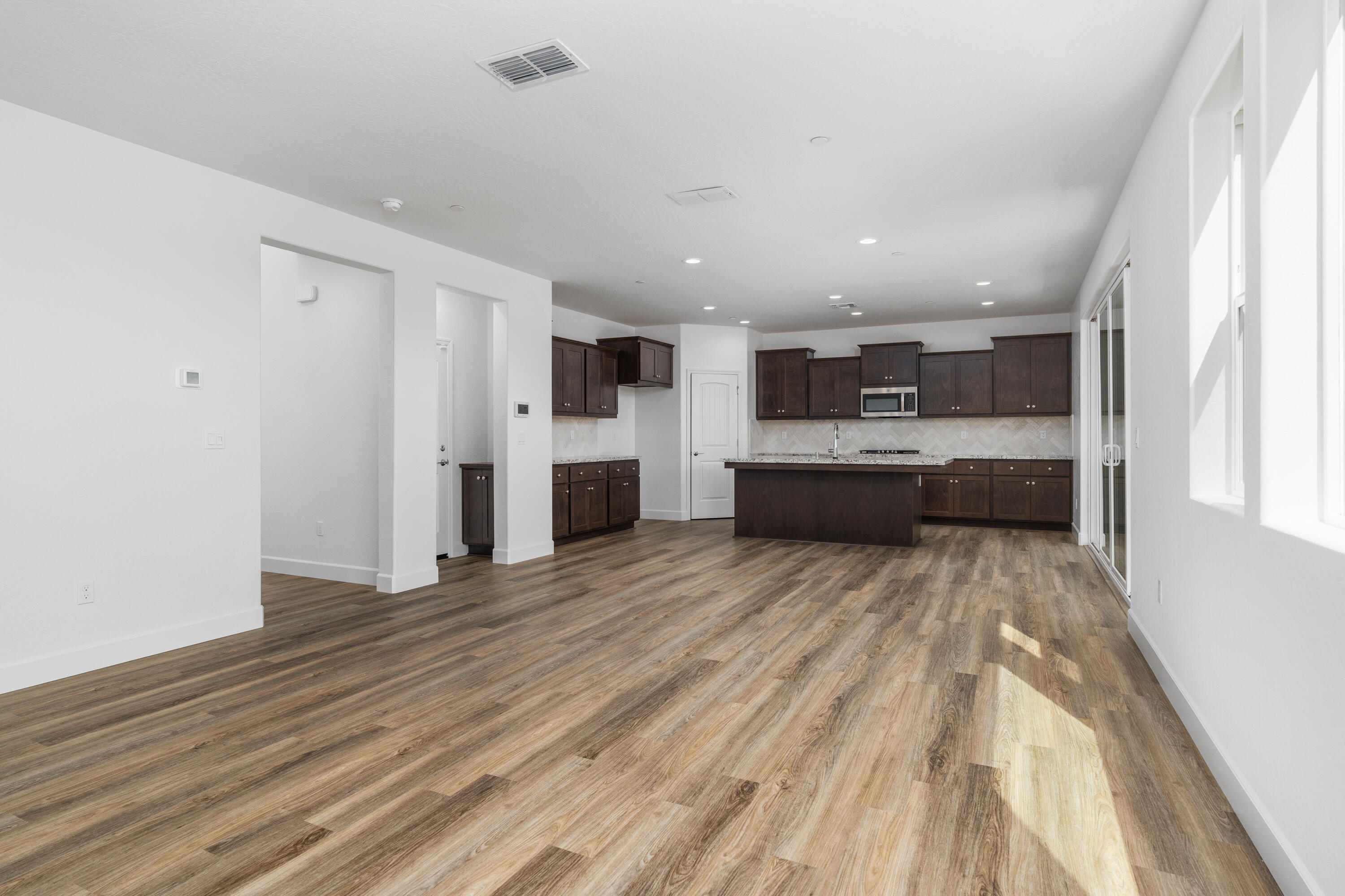 277 Peters Road South, Unit LOT 50 Madera, CA 93636 - Photo 26 of 28 Madera_Ovation_2050_Living Room_9.26.202