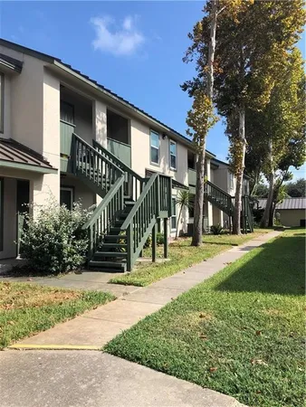 $1,600 | 302 St Andrews Street, Unit E103, Rockport, TX 78382