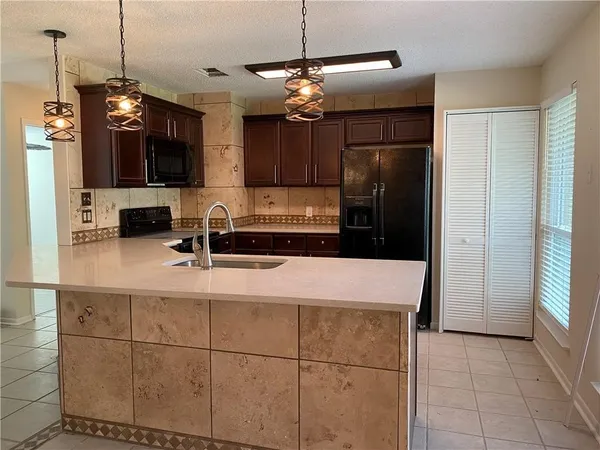 $1,600 | 302 St Andrews Street, Unit E103, Rockport, TX 78382
