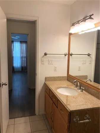 $1,600 | 302 St Andrews Street, Unit E103, Rockport, TX 78382