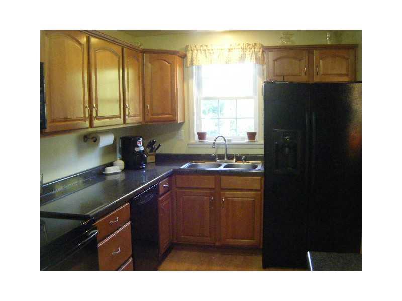 348 Mushrush Road Butler, PA 16002 - Photo 5 of 25 Kitchen.