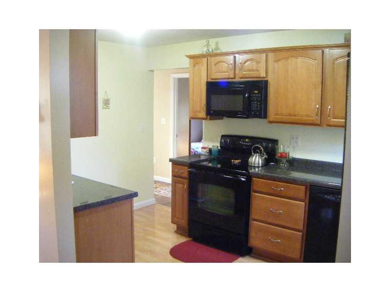 348 Mushrush Road Butler, PA 16002 - Photo 7 of 25 Kitchen.