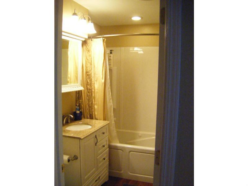 348 Mushrush Road Butler, PA 16002 - Photo 10 of 25 Full Bath. Main floor bath with jet tub
