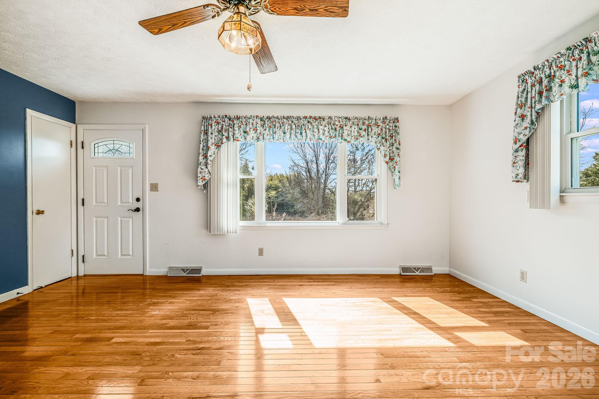 20 Ridge Cross Road Asheville, NC 28805 - Photo 8 of 30 Gallery Image 8