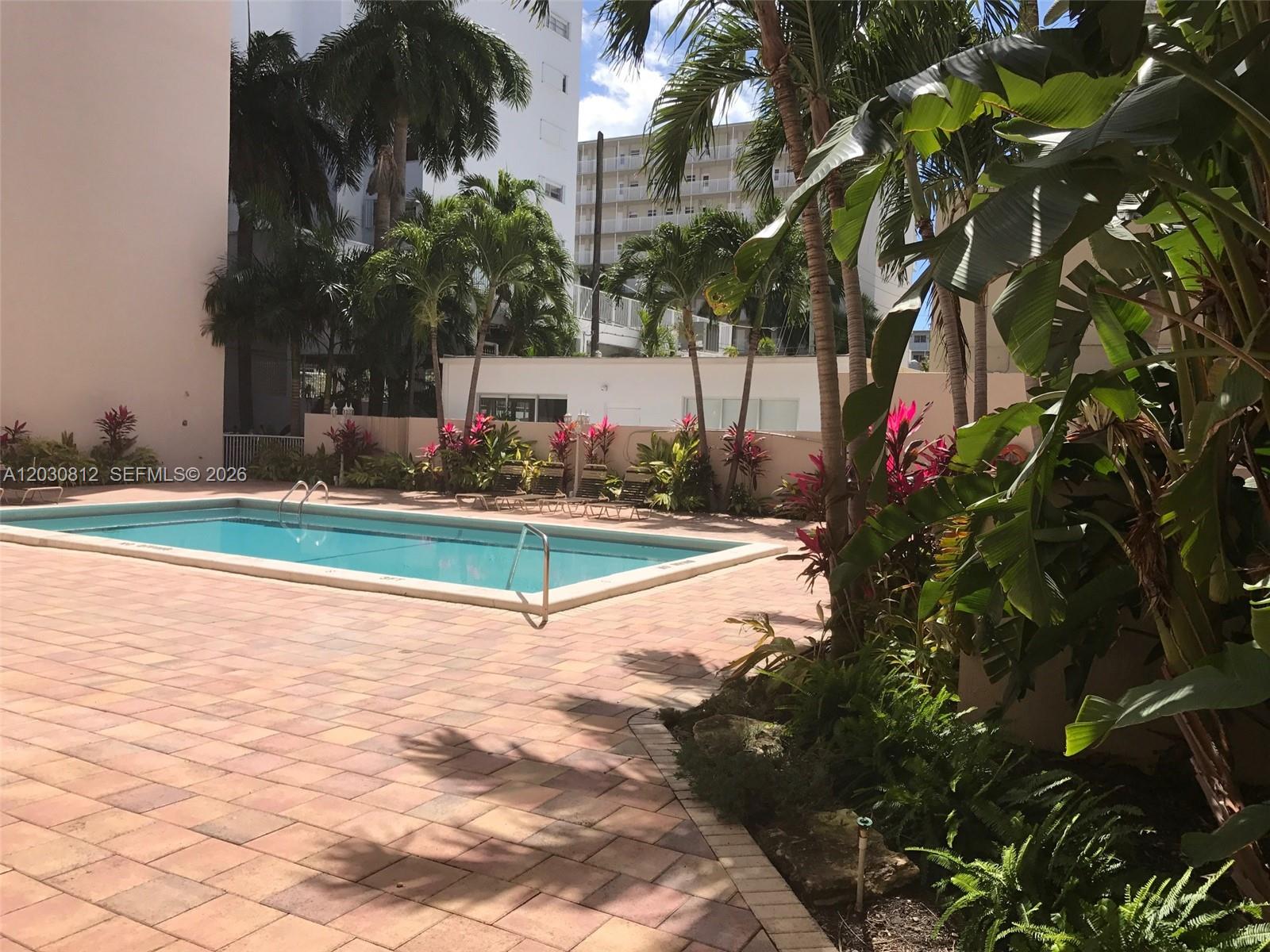 1665 Bay Road, Unit 416 Miami Beach, FL 33139 - Photo 2 of 15