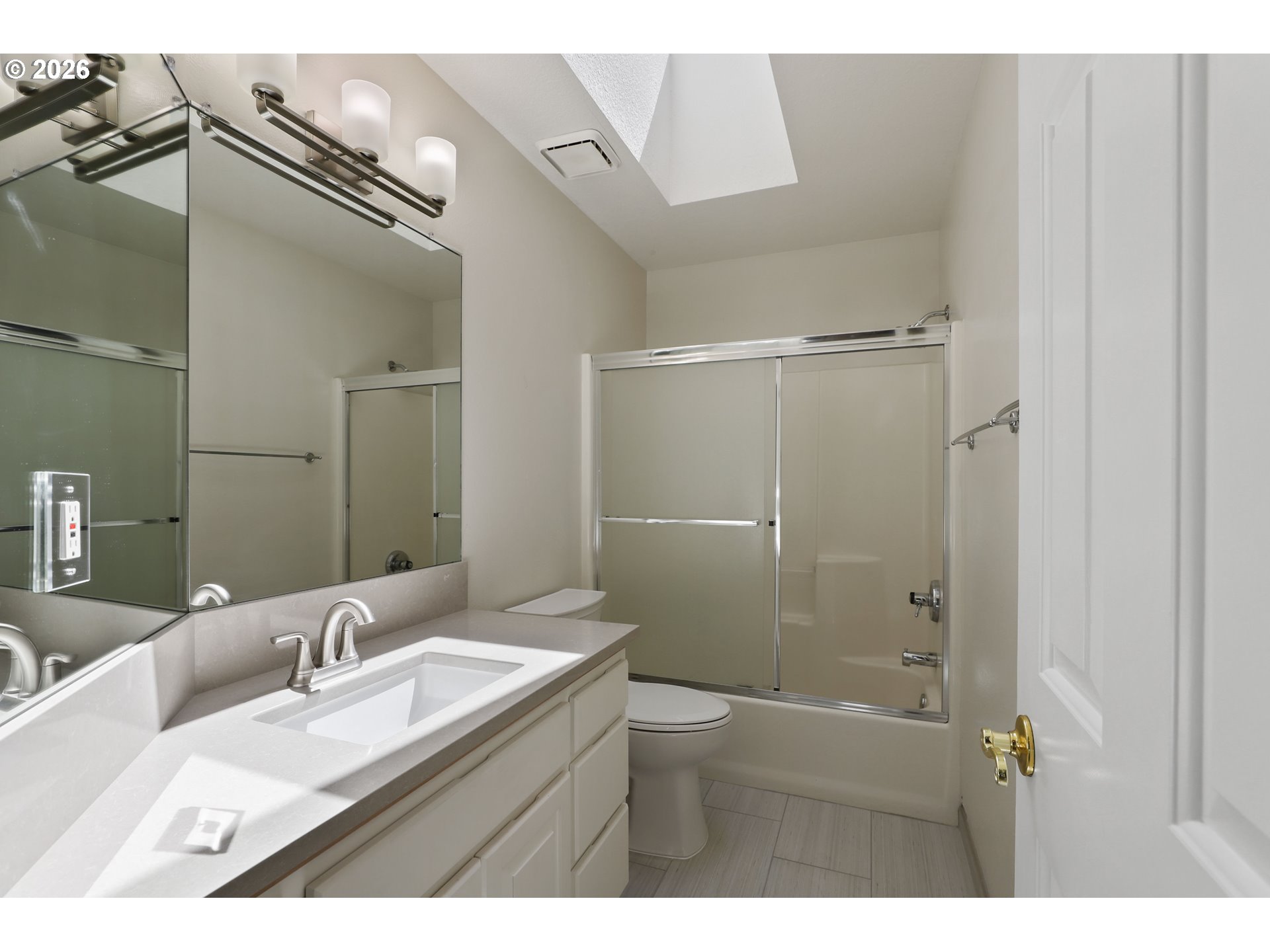 13436 Southwest Clearview Way Tigard, OR 97223 - Photo 27 of 40