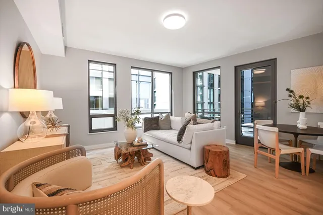 $3,790 | 950 3rd Street Northwest, Unit 301, Washington, DC 20001