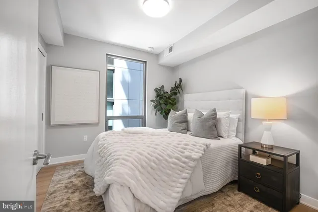 $3,790 | 950 3rd Street Northwest, Unit 301, Washington, DC 20001