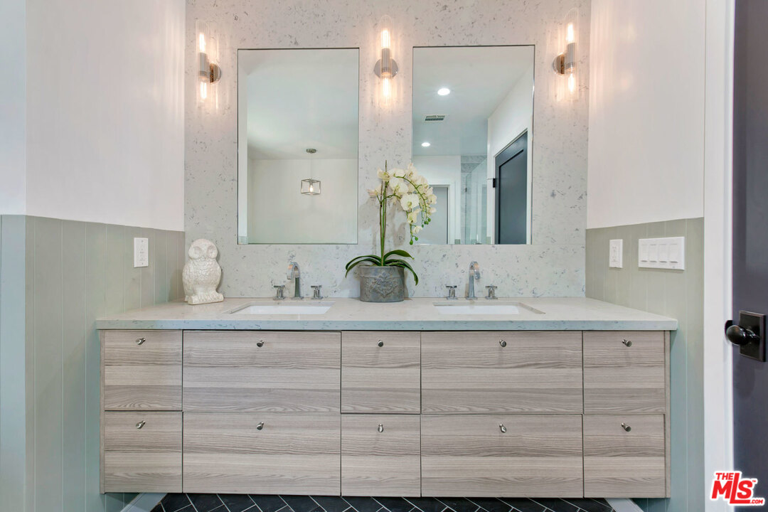 5922 Wrightcrest Drive Culver City, CA 90232 - Photo 29 of 47