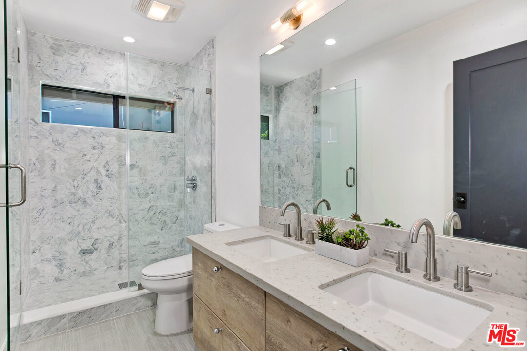 5922 Wrightcrest Drive Culver City, CA 90232 - Photo 33 of 47