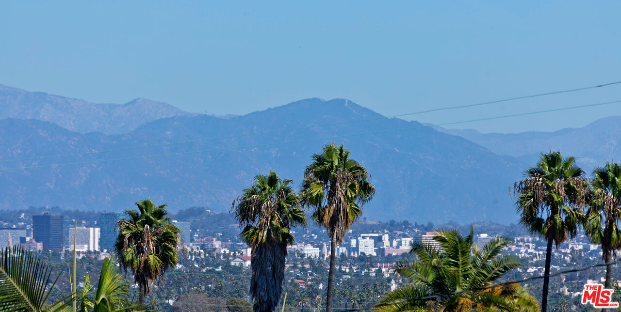 5922 Wrightcrest Drive Culver City, CA 90232 - Photo 42 of 47