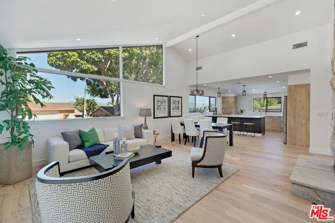 5922 Wrightcrest Drive Culver City, CA 90232 - Photo 6 of 47