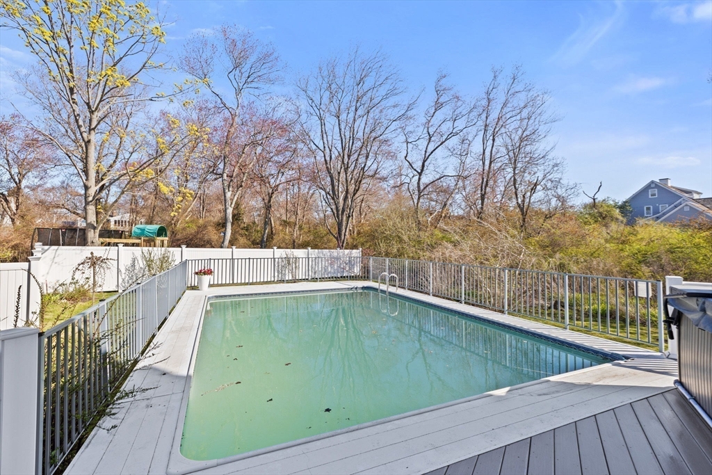 18 Hatherly Road Scituate, MA 02066 - Photo 34 of 42 a view of a balcony with wooden floor and fence