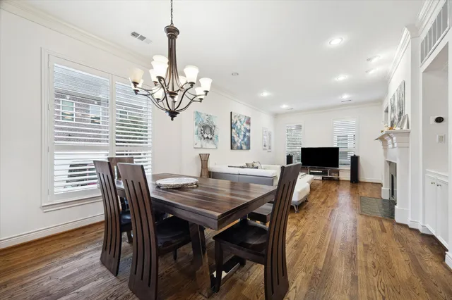 $499,900 | 6837 Staffordshire, Houston, TX 77030