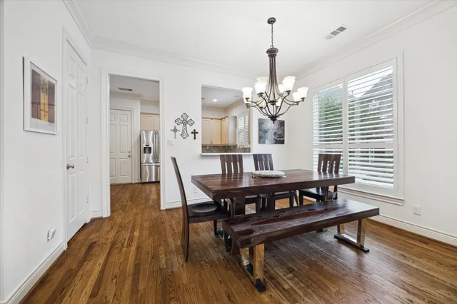 $499,900 | 6837 Staffordshire, Houston, TX 77030