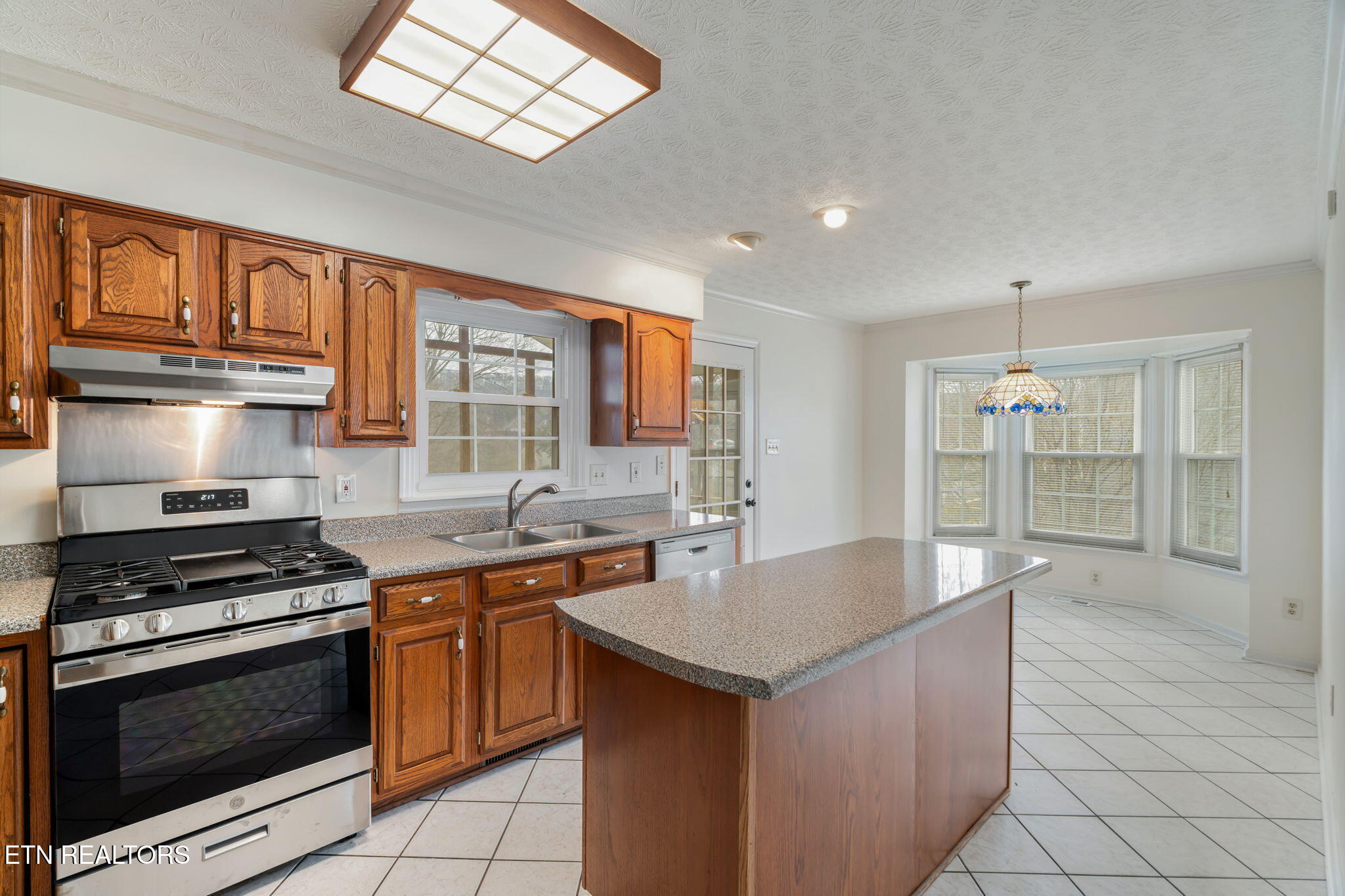 708 Marlin Lane Clinton, TN 37716 - Photo 13 of 52 13-web-or-mls-708 Marlin Lane-23