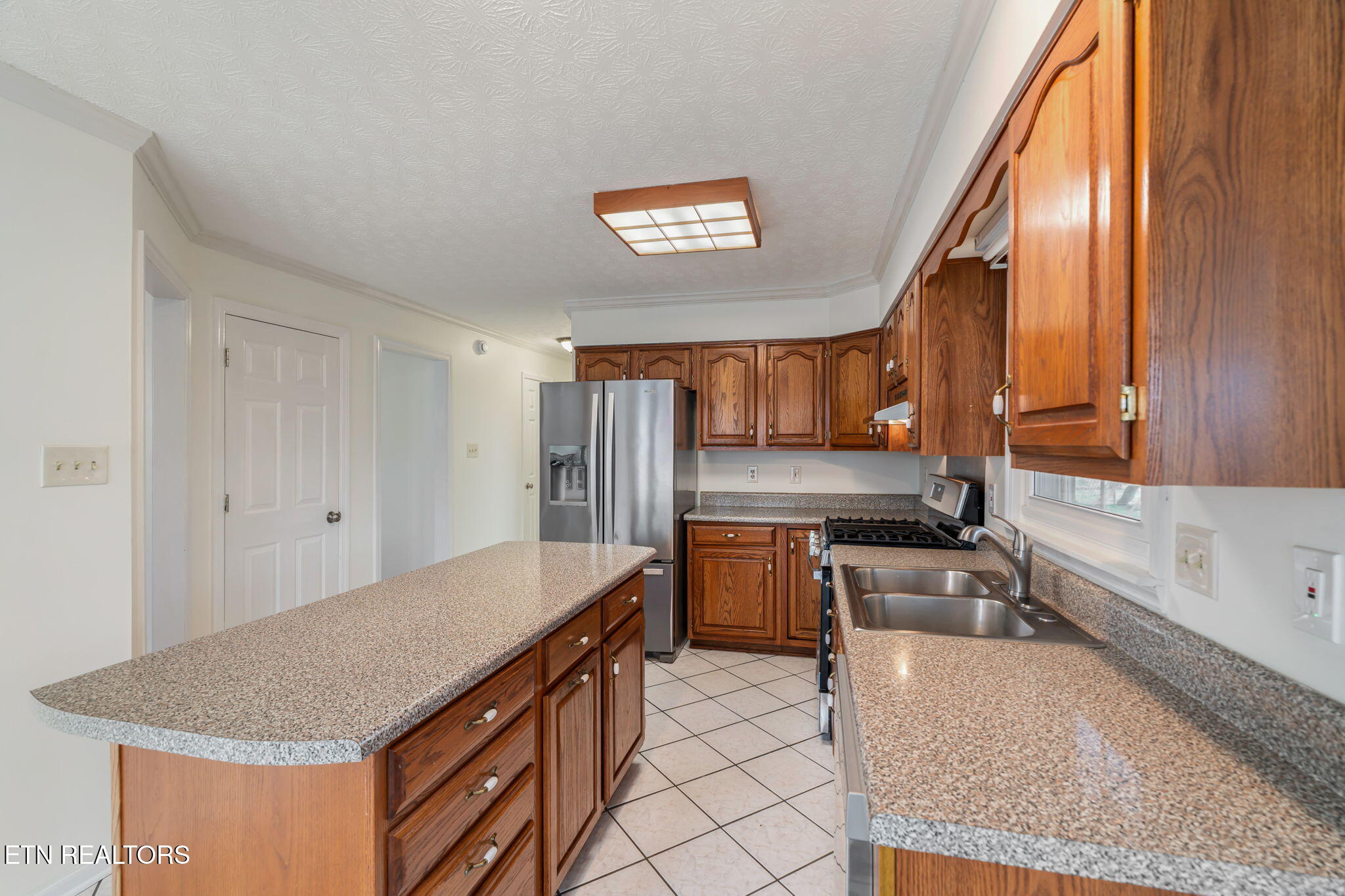 708 Marlin Lane Clinton, TN 37716 - Photo 15 of 52 15-web-or-mls-708 Marlin Lane-25