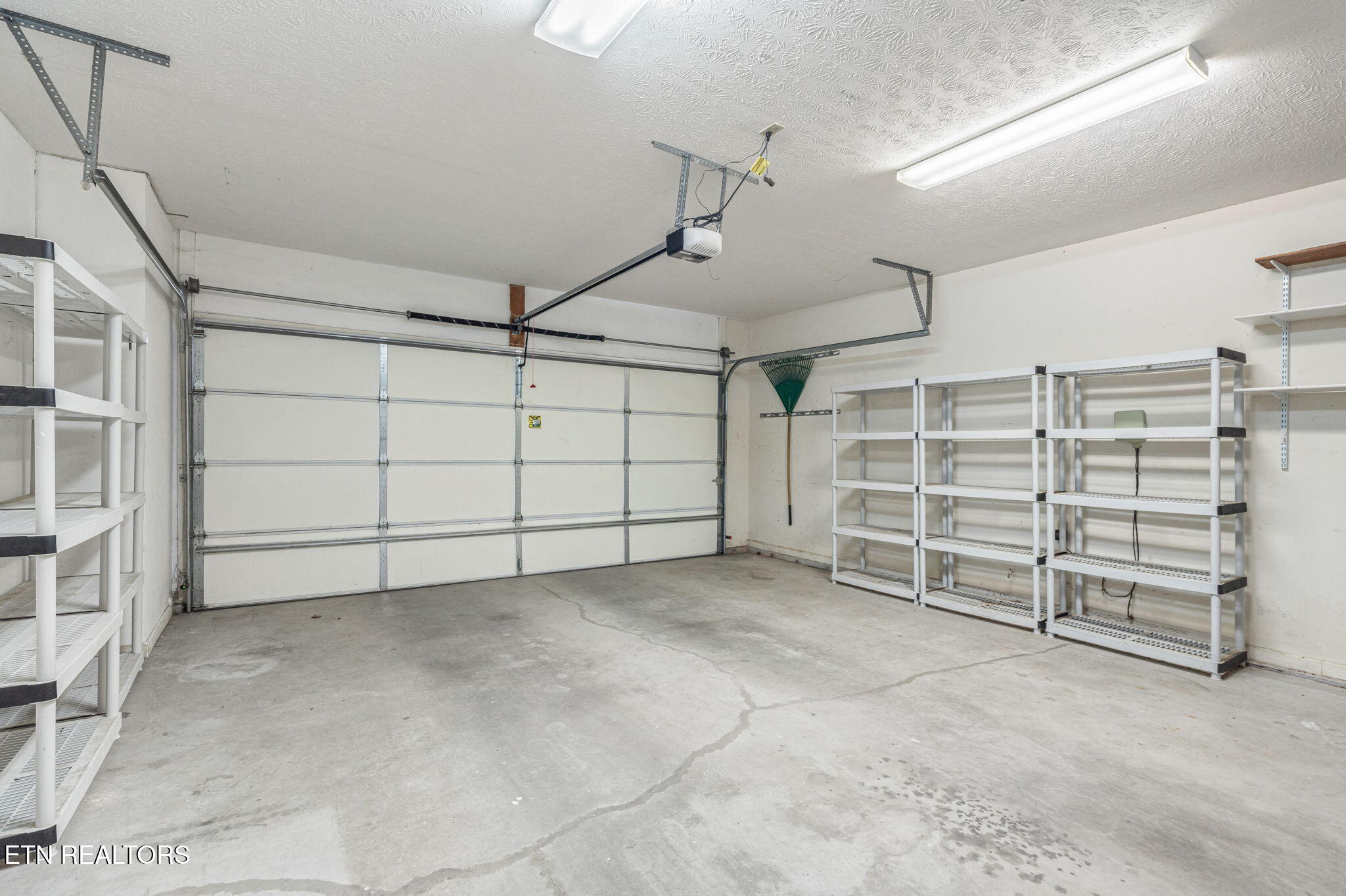 708 Marlin Lane Clinton, TN 37716 - Photo 22 of 52 22-web-or-mls-708 Marlin Lane-30