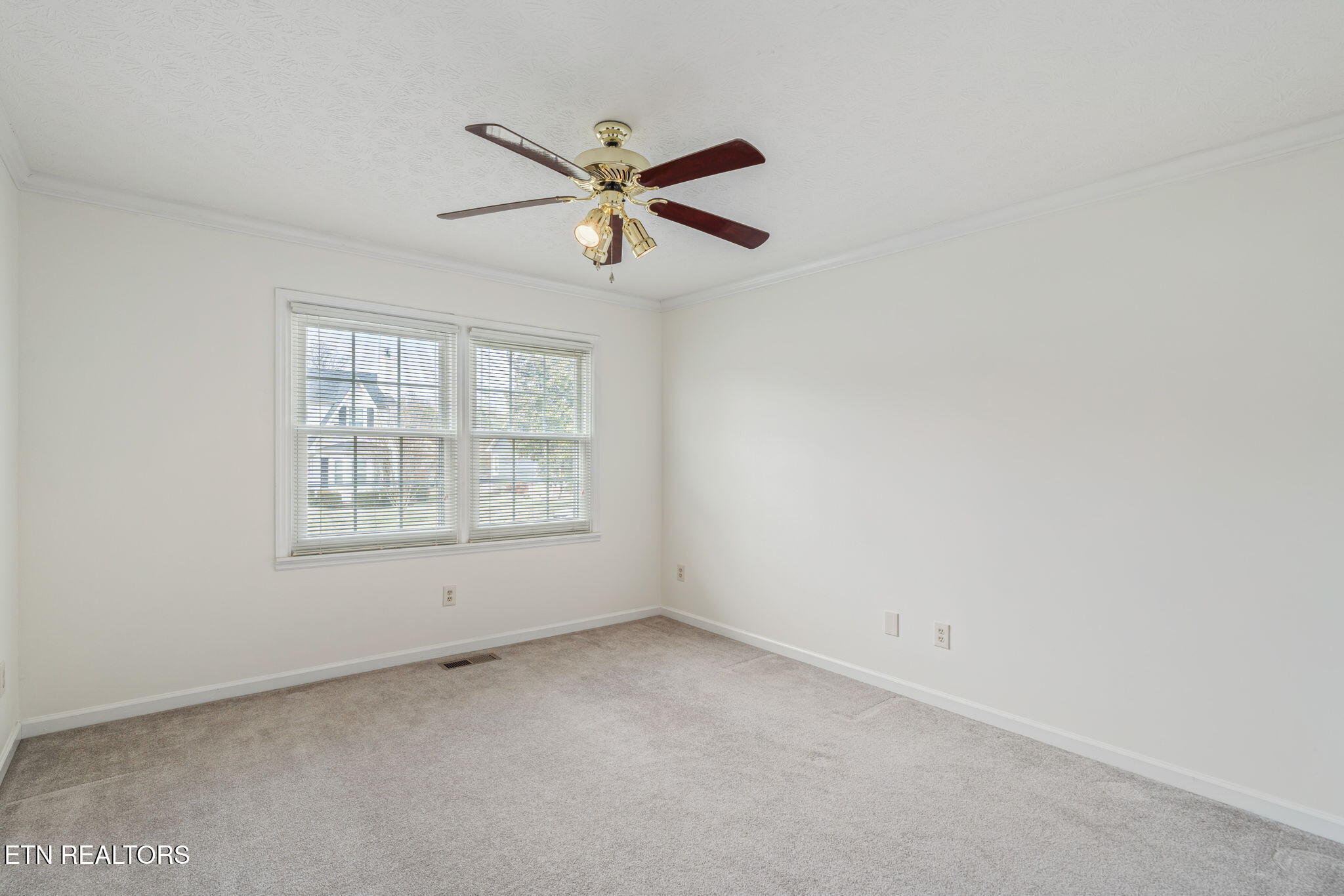 708 Marlin Lane Clinton, TN 37716 - Photo 27 of 52 27-web-or-mls-708 Marlin Lane-37