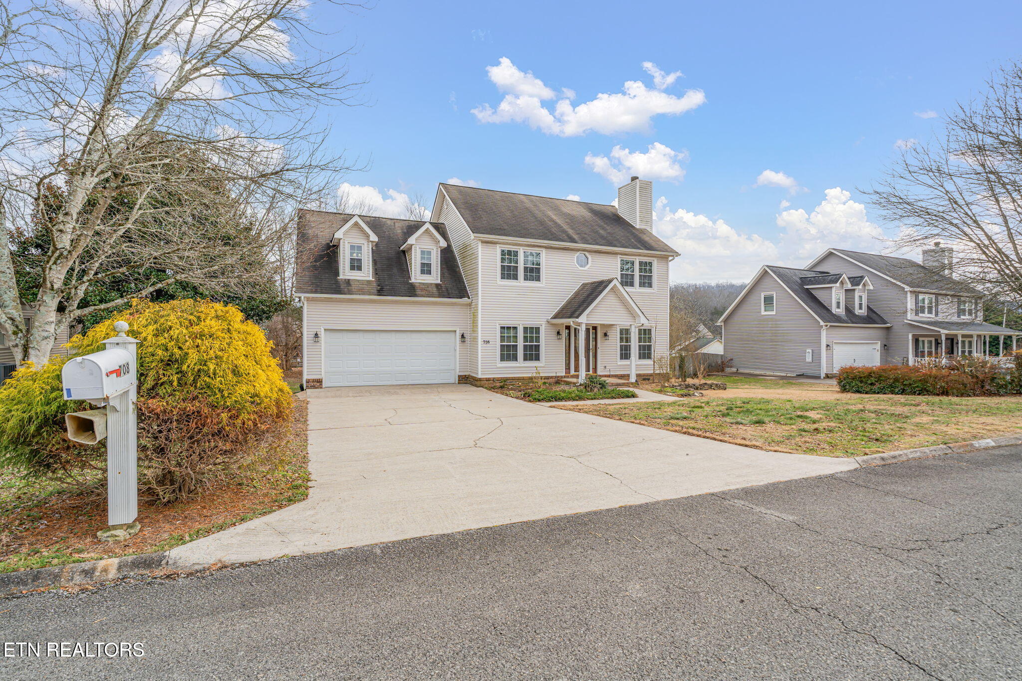 708 Marlin Lane Clinton, TN 37716 - Photo 3 of 52 3-web-or-mls-708 Marlin Lane-3