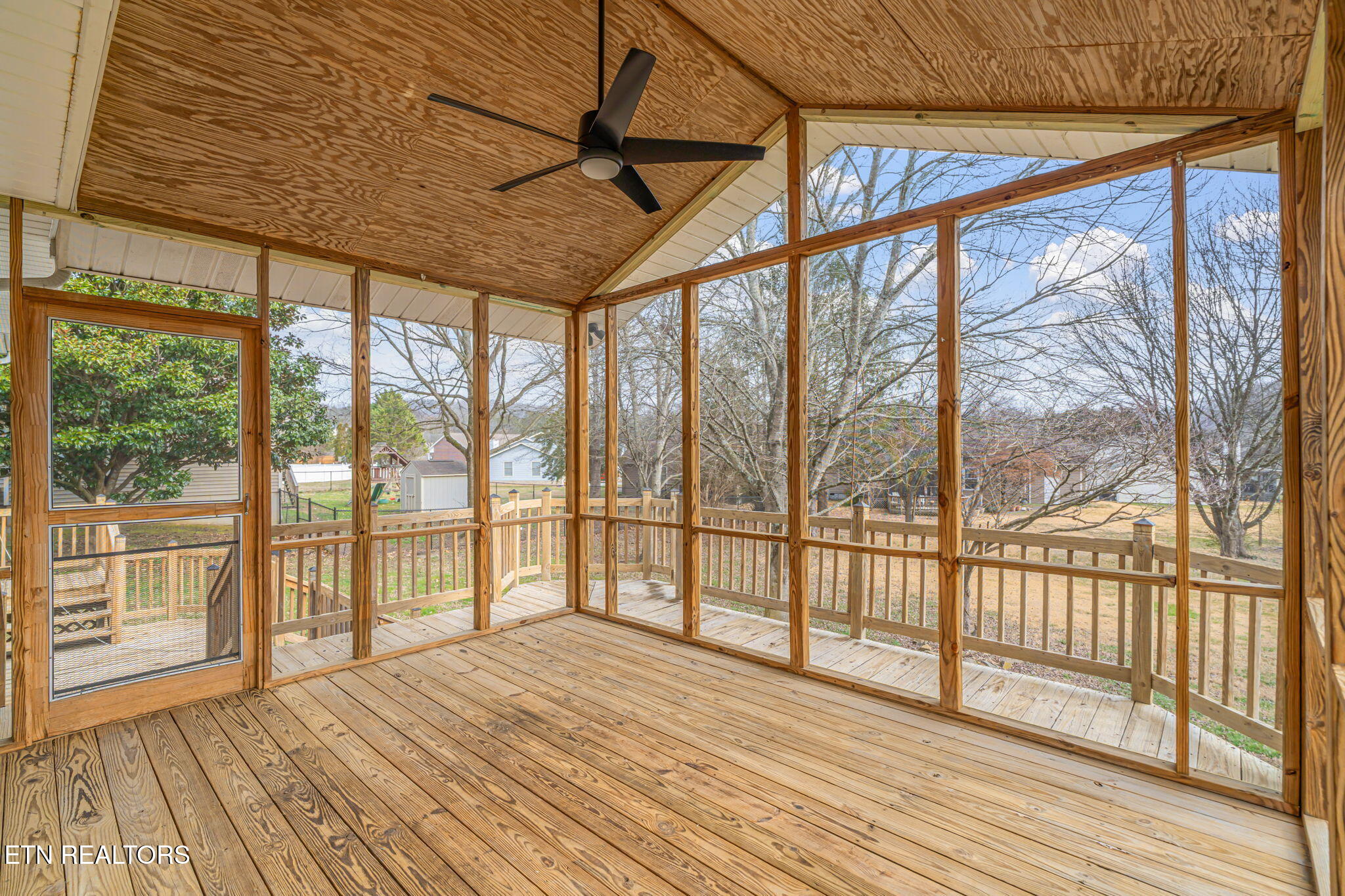 708 Marlin Lane Clinton, TN 37716 - Photo 43 of 52 43-web-or-mls-708 Marlin Lane-16