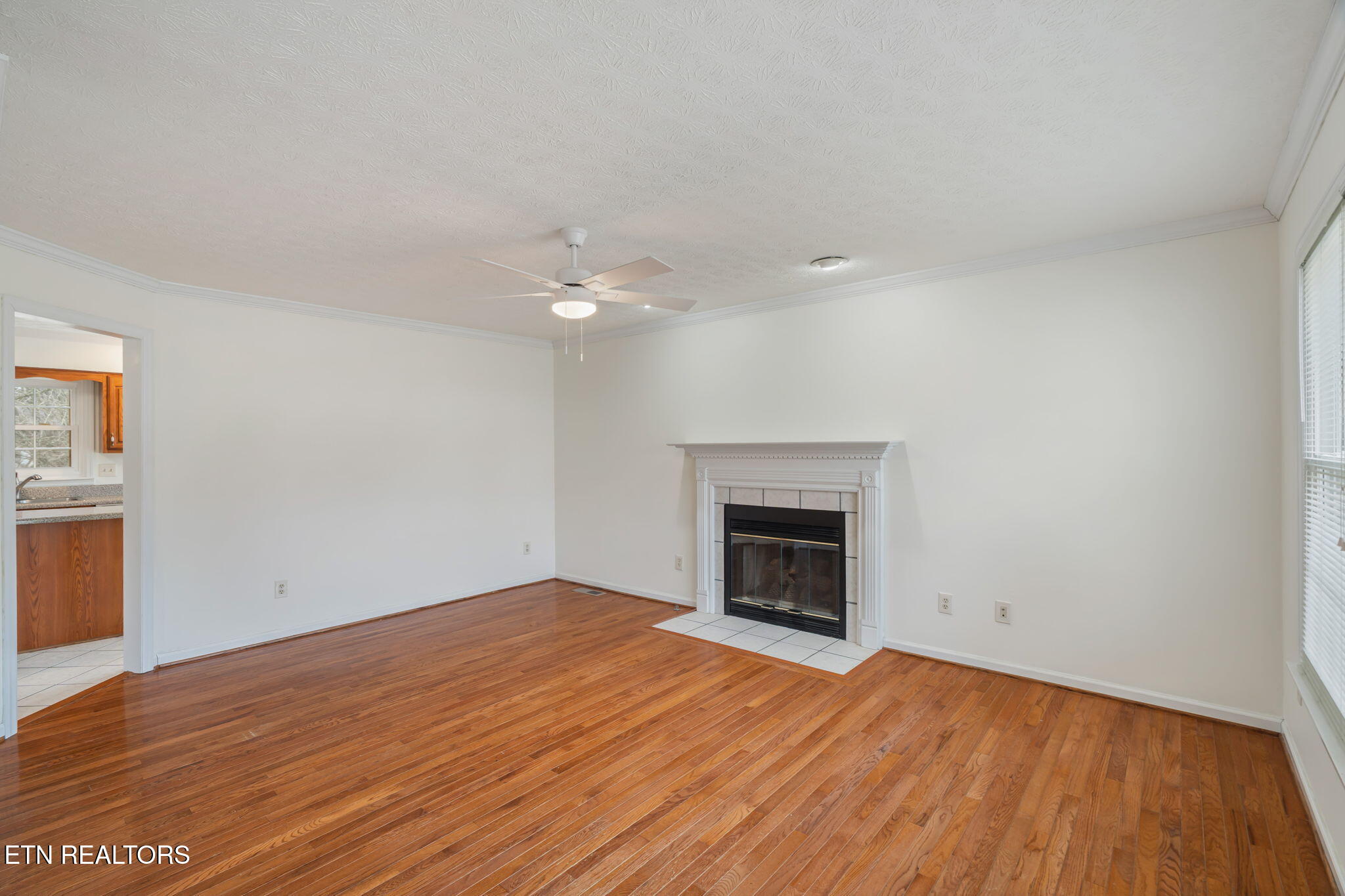 708 Marlin Lane Clinton, TN 37716 - Photo 8 of 52 8-web-or-mls-708 Marlin Lane-18