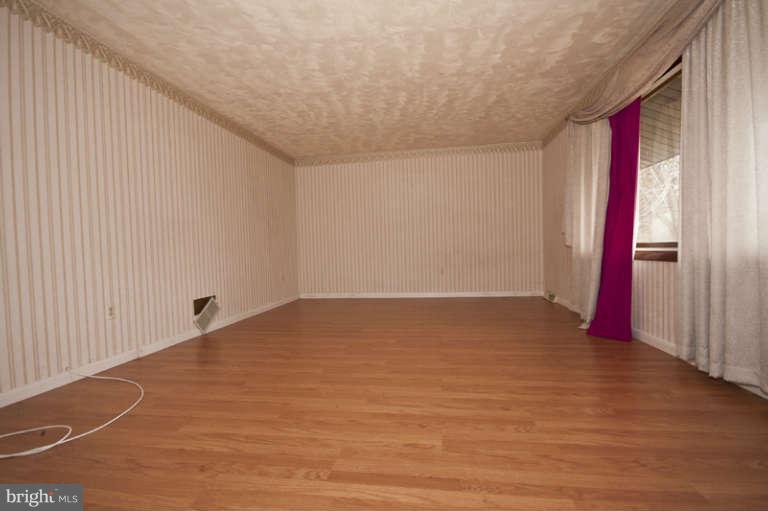1300 Old Fallston Road Fallston, MD 21047 - Photo 5 of 28 Living Room