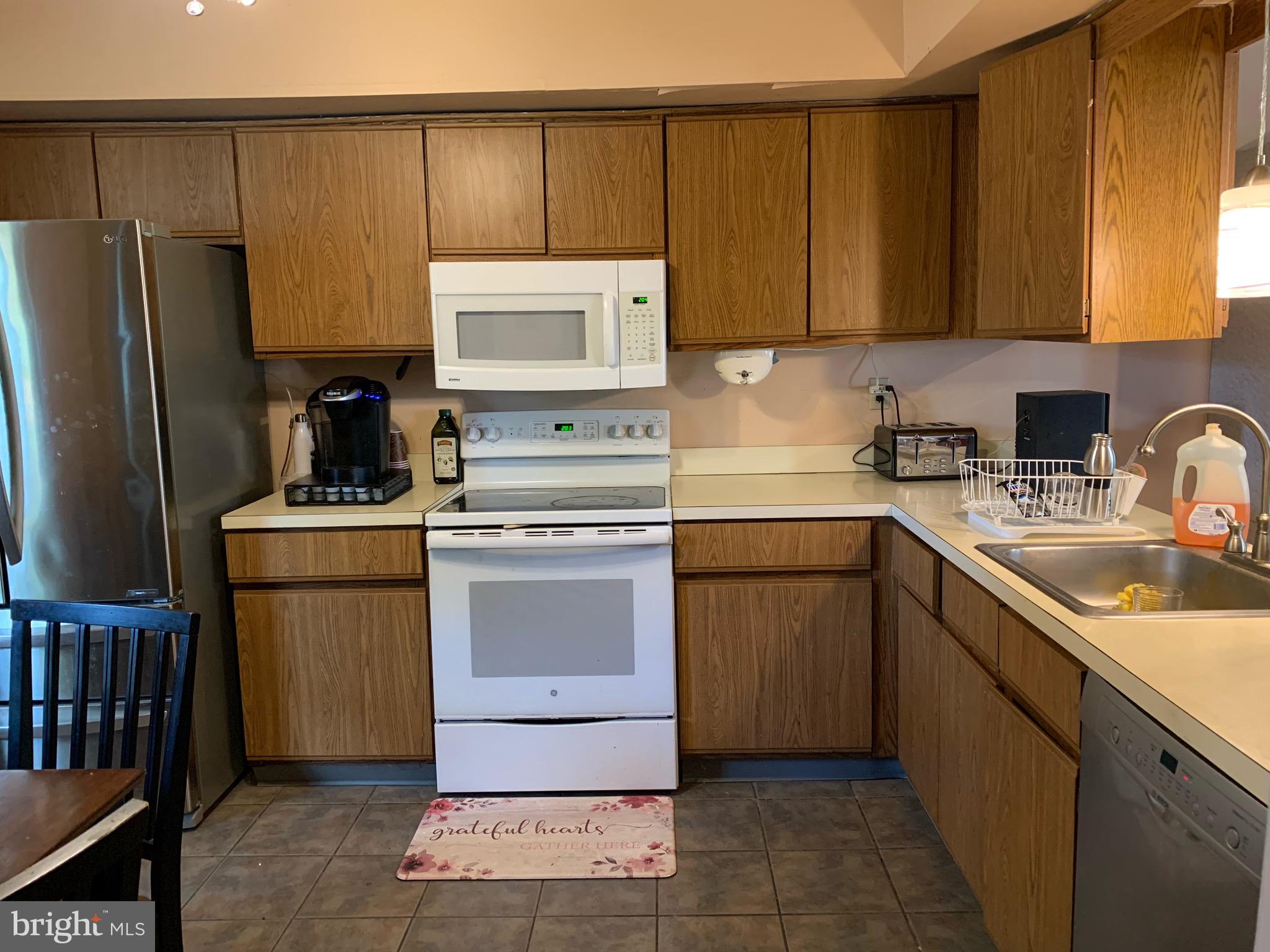 1 Raintree Drive Hamilton, NJ 08690 - Photo 7 of 30 Kitchen