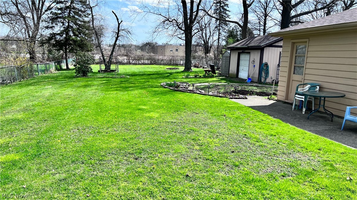 879 Lander Road Cleveland, OH 44143 - Photo 10 of 34
