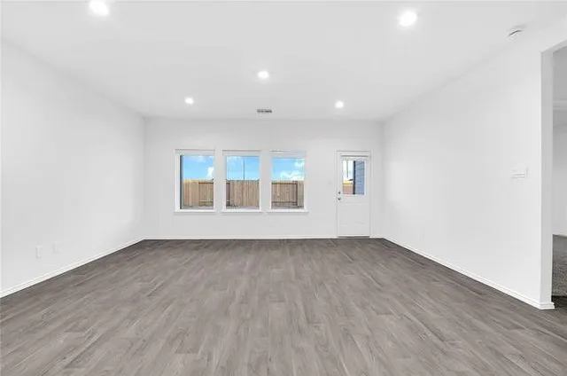 $2,400 | 31134 Delamere Turn Trl Trail, Fulshear, TX 77441