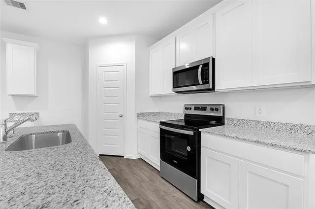 $2,400 | 31134 Delamere Turn Trl Trail, Fulshear, TX 77441