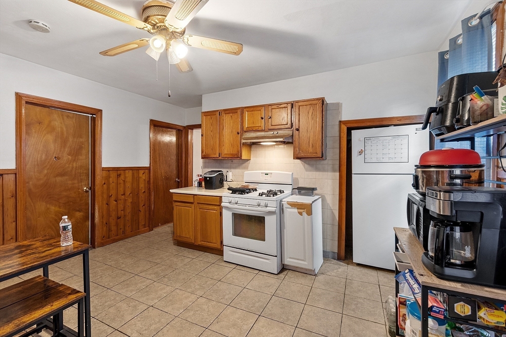 13 Groton Place Worcester, MA 01604 - Photo 16 of 42