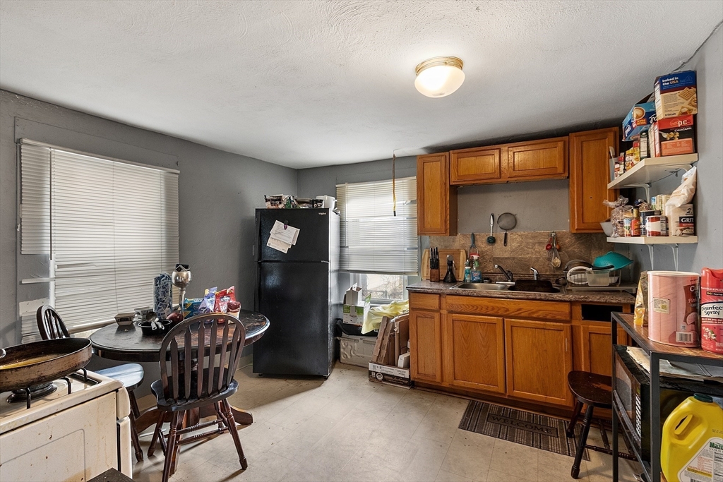 13 Groton Place Worcester, MA 01604 - Photo 38 of 42