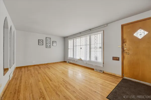 $225,000 | 7935 South Blackstone Avenue, Chicago, IL 60619