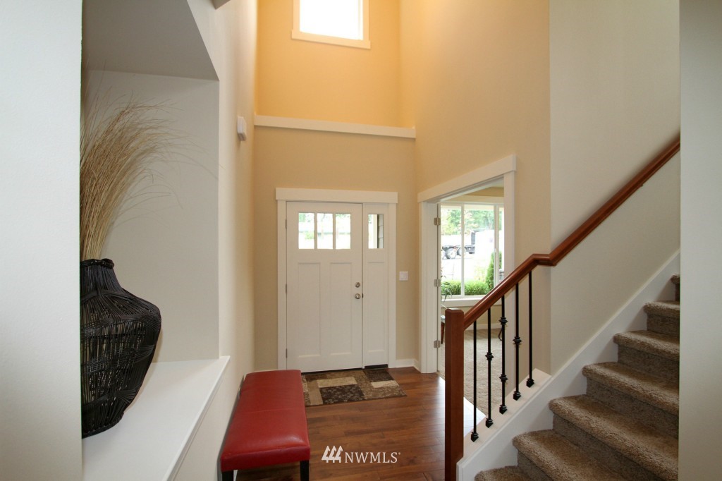 21132 35th Drive Southeast Bothell, WA 98021 - Photo 2 of 24