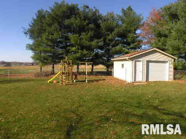 2598 Stahls Ed Road De Witt, IA 52742 - Photo 2 of 9 Gallery Image 2