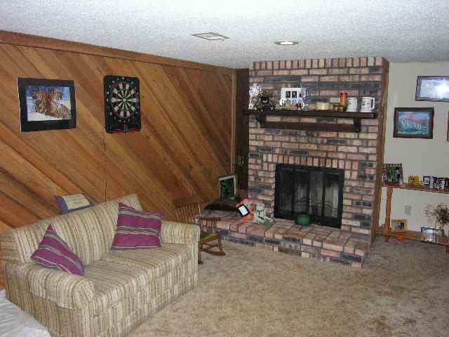 2598 Stahls Ed Road De Witt, IA 52742 - Photo 8 of 9 Gallery Image 8